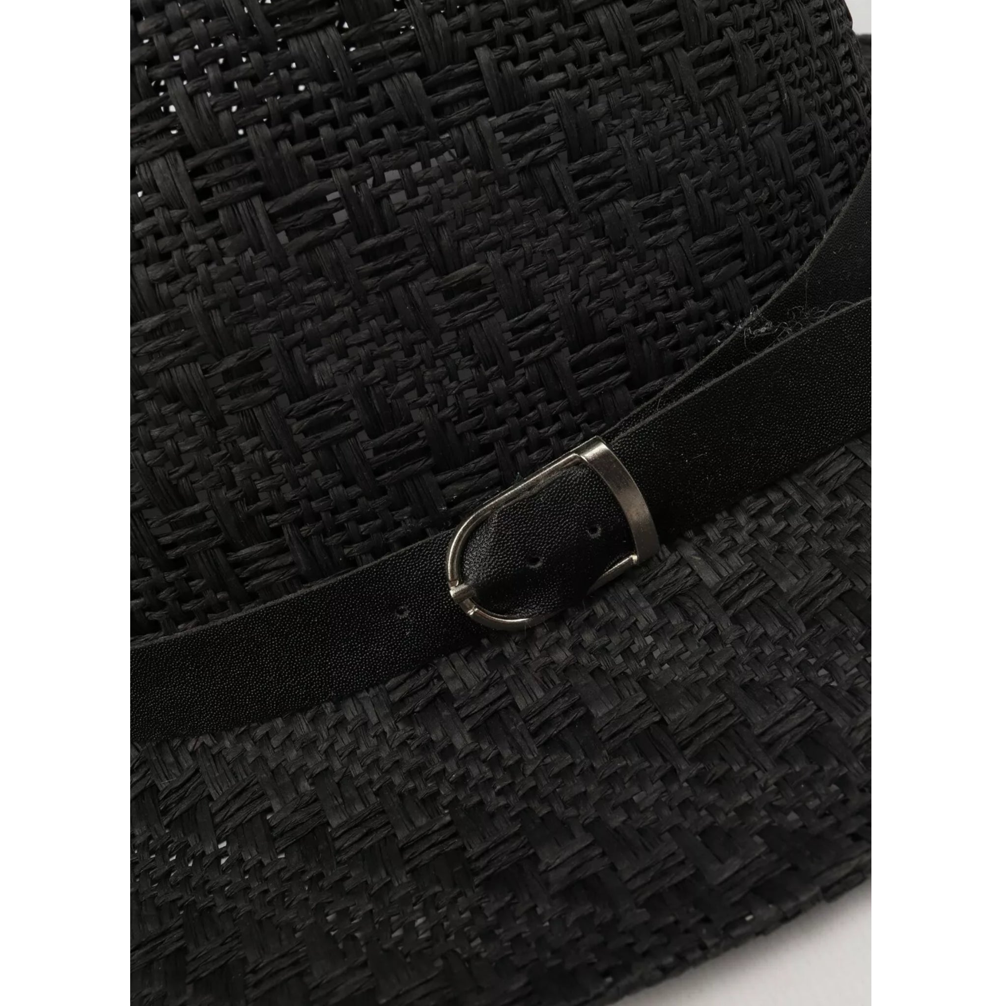 High quality men's black straw fedora hat with black leather band and buckle ā breathable summer sun hat for outdoor and casual wear